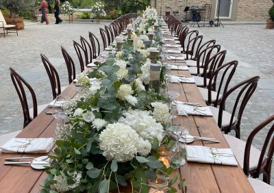 Allestimento-tavolo-corte-interna
