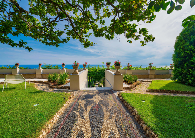 Garden-View